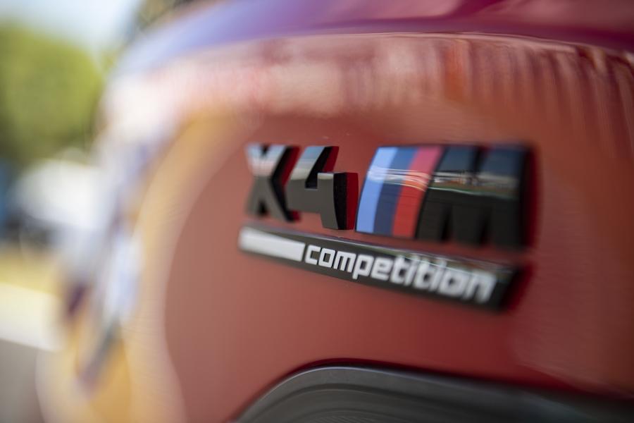 Логотип BMW X4 M Competition (F98) 2019 года  (WW) (фото 97 из 109)